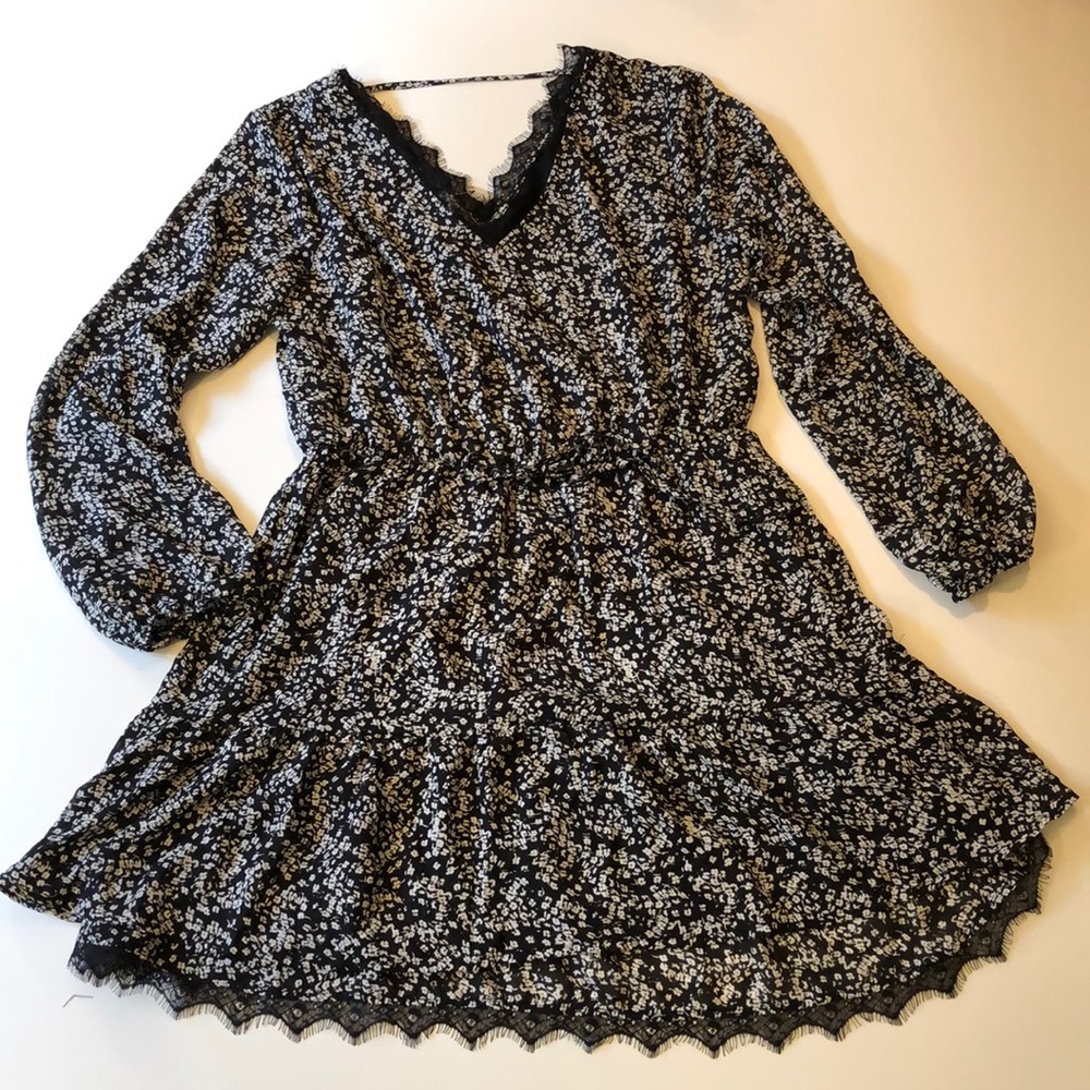 NWT Maurices Women’s Black Floral Dress. Sz Large